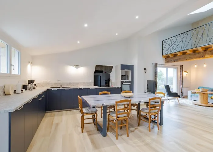 別荘 De Lamour Les Salles-de-Castillon